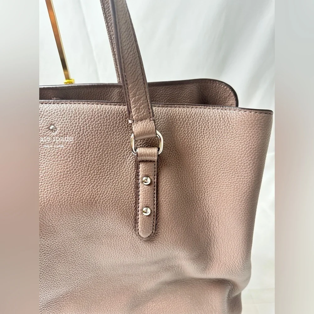 Kate Spade Larchmont Avenue Large Evangelie Satchel In Taupe